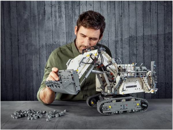 lego liebherr r9800