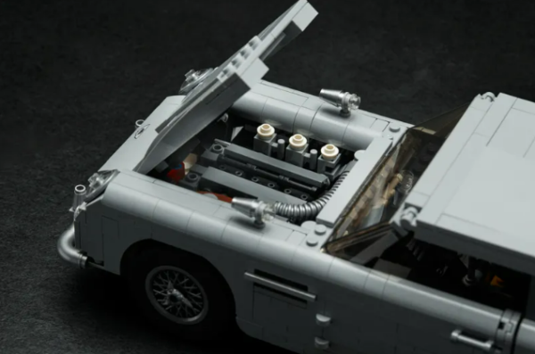 10262 James Bond Aston Martin DB5 5