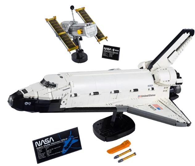 10283 NASA Space Shuttle Discovery 1